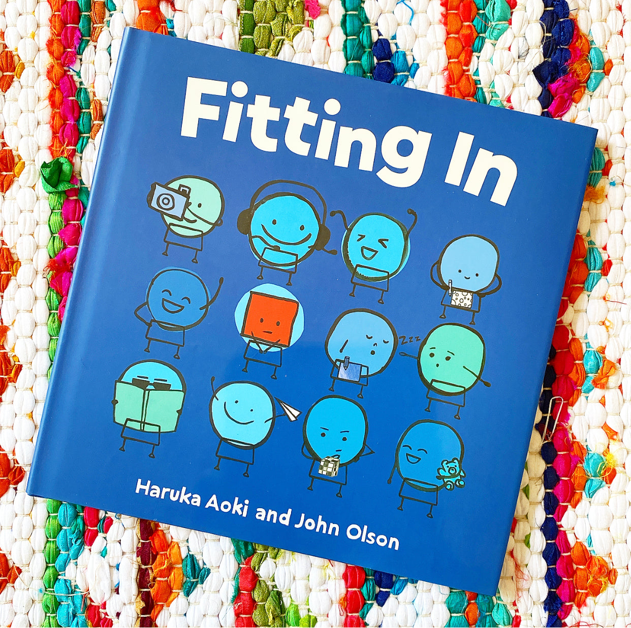 Fitting in | Haruka Aoki, Olson