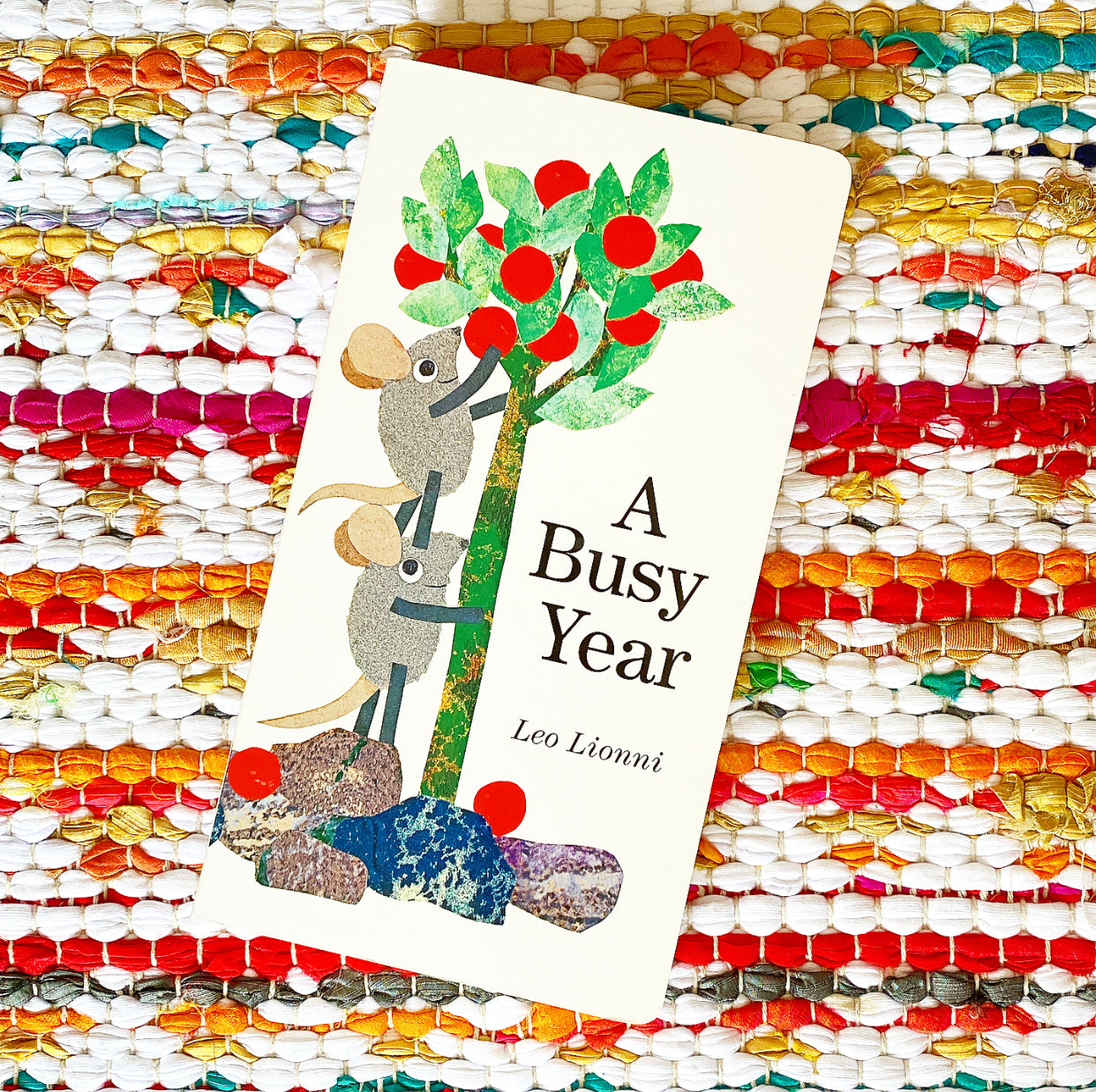 A Busy Year | Leo Lionni