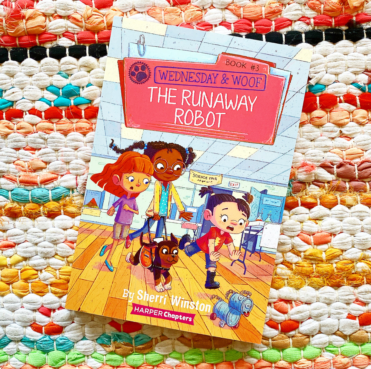 Wednesday and Woof #3: The Runaway Robot | Sherri Winston (Author) + Gladys Jose (Illustrated by)