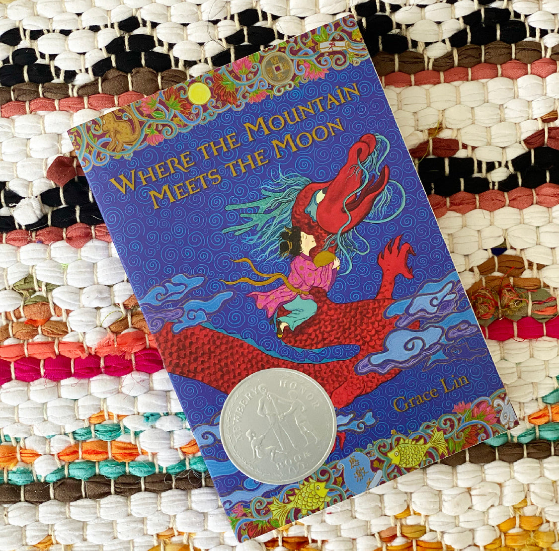 Where the Mountain Meets the Moon (Newbery Honor Award Winner) | Grace Lin (Author)
