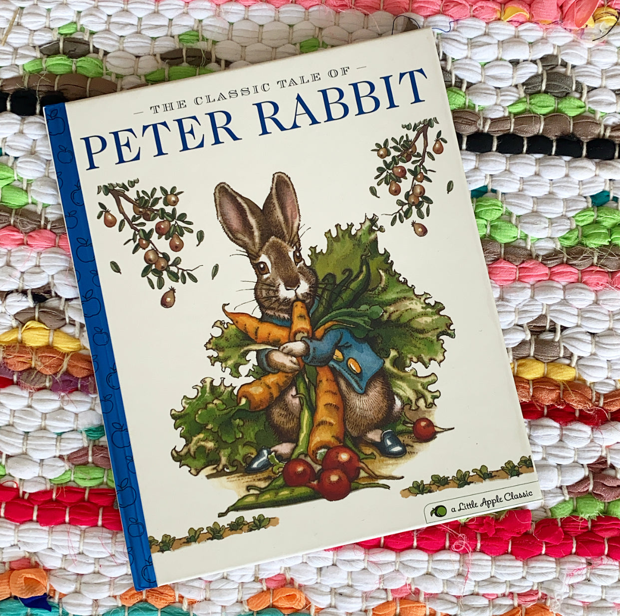 The Classic Tale of Peter Rabbit: A Little Apple Classic | Beatrix Potter, Santore