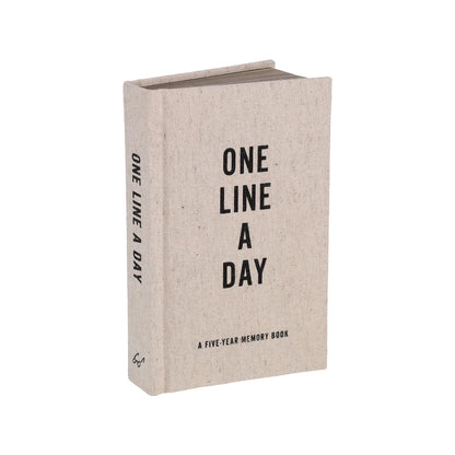 Canvas One Line a Day: A Five-Year Memory Book (Yearly Memory Journal and Diary, Natural Canvas Cover) | Chronicle Books