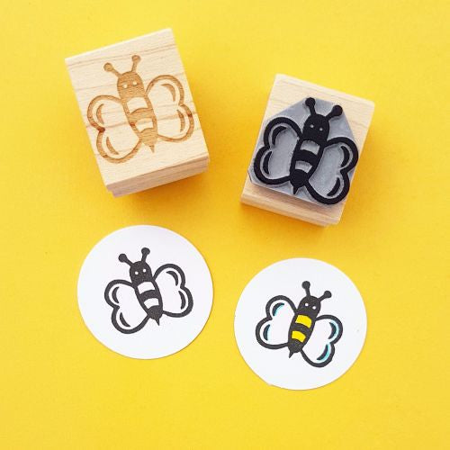 Buzzing Bee Rubber Stamp | Skull and Cross Buns