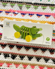Dancing Alligator Push and Pull