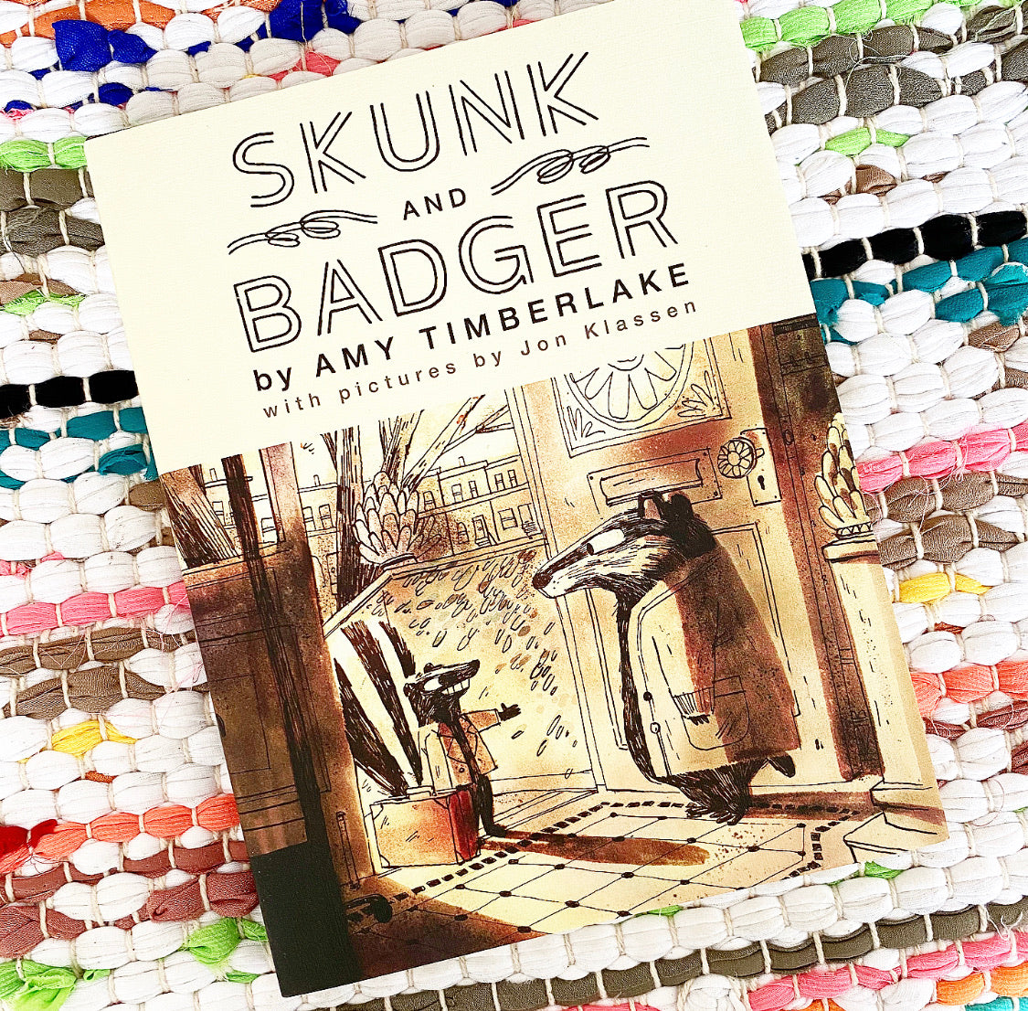 Skunk and Badger (Skunk and Badger #1) | Amy Timberlake (Author) + Jon Klassen (Illustrator)