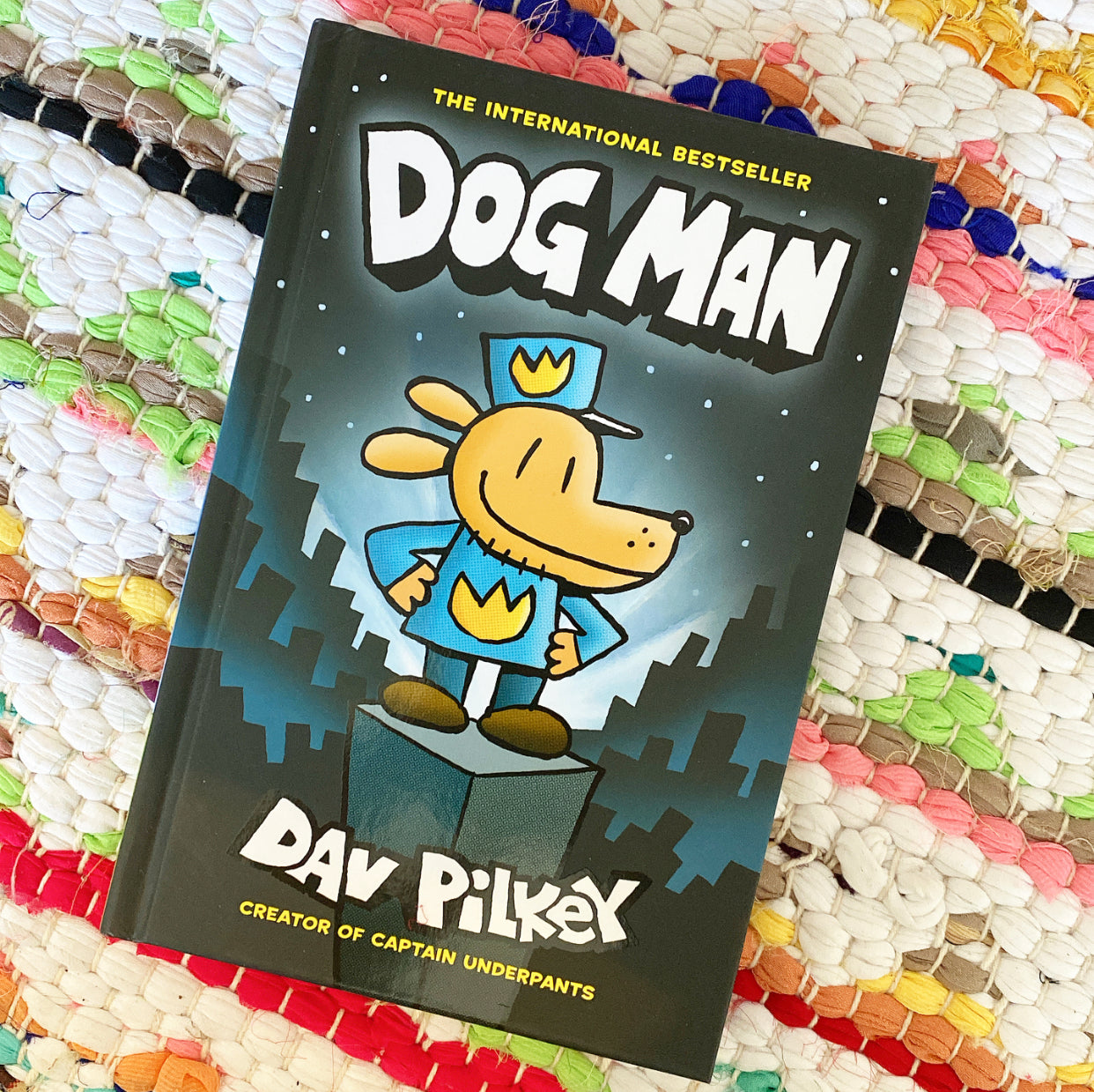 Dog Man: A Graphic Novel (Dog Man #1): From the Creator of Captain
